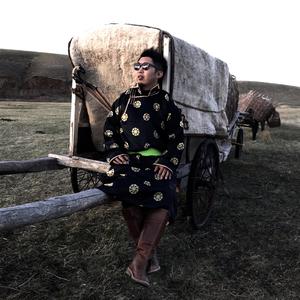 灰原衰被❌c🐻扒衣
